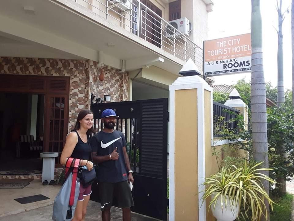 The City Tourist Hotel Anuradhapura Esterno foto